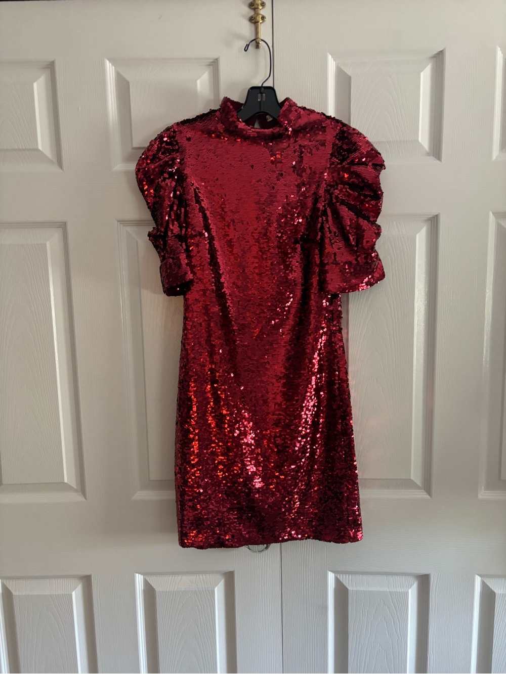Alice + Olivia Red Sequin Puff-Sleeve Cocktail Dress